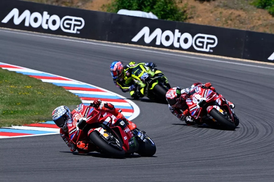 MotoGP: Bezzecchi siente demasiado ruido en la nuca