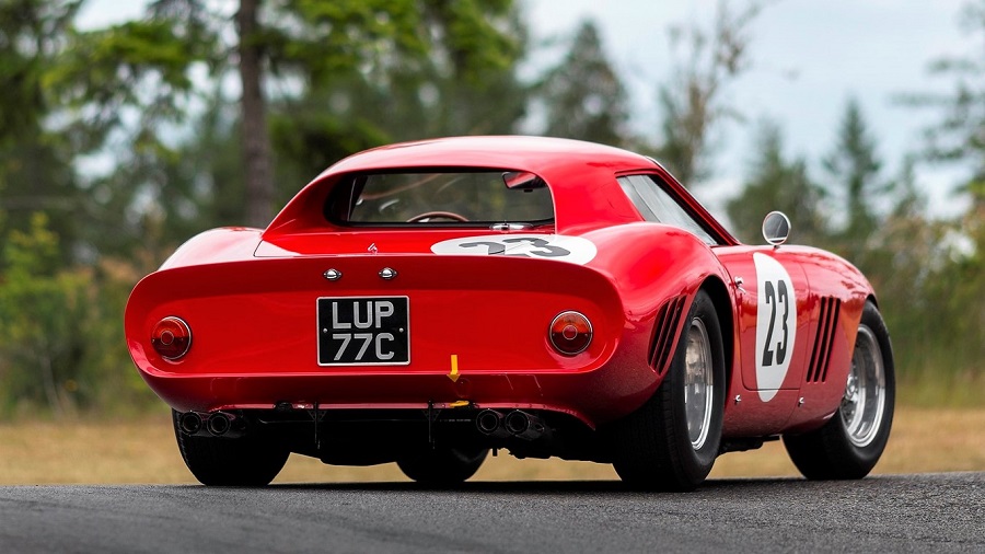 Signo de identidad para la marca de autos Ferrari