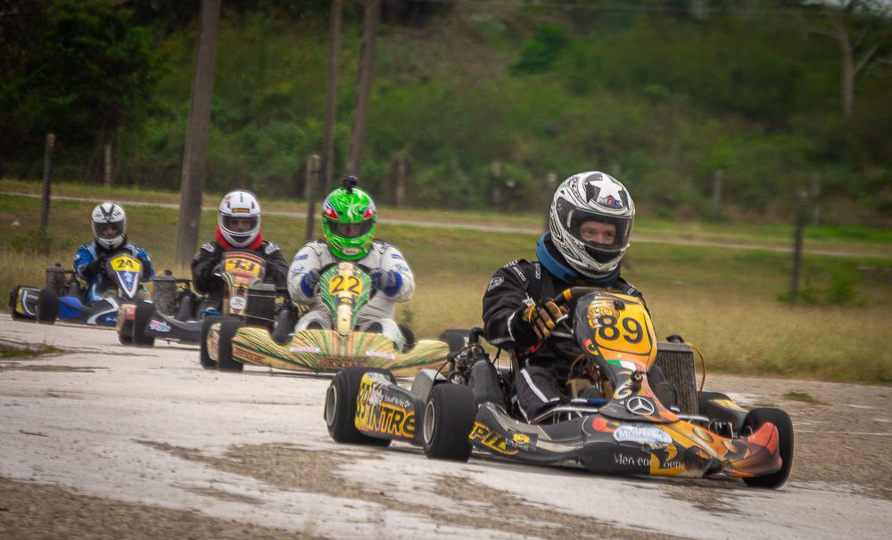 Karting cubano 2024: Comenzó la adrenalina en Cocomar