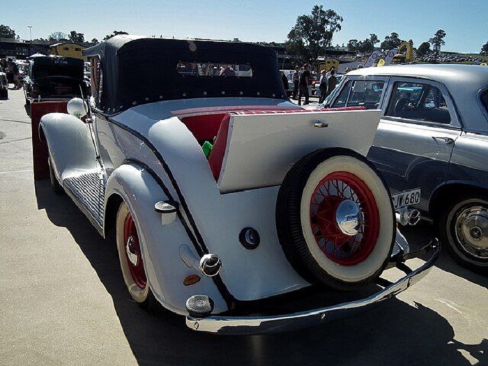 Plymouth 1934