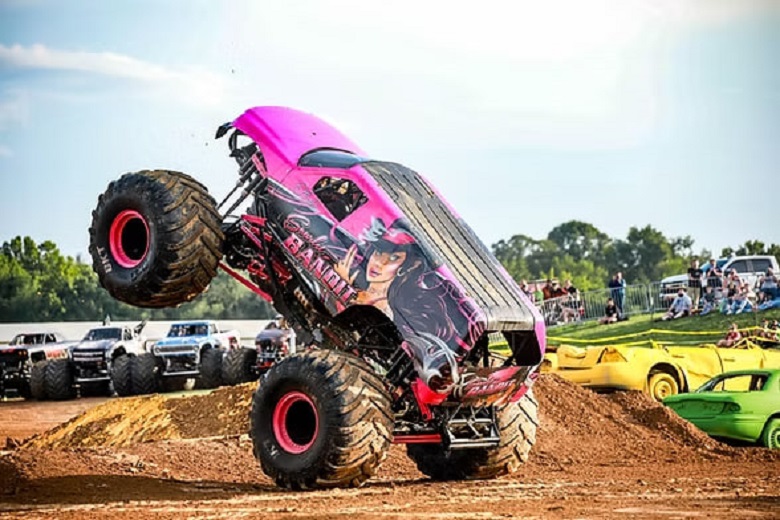 De espectáculo secundario a atracción principal: los Monster Trucks
