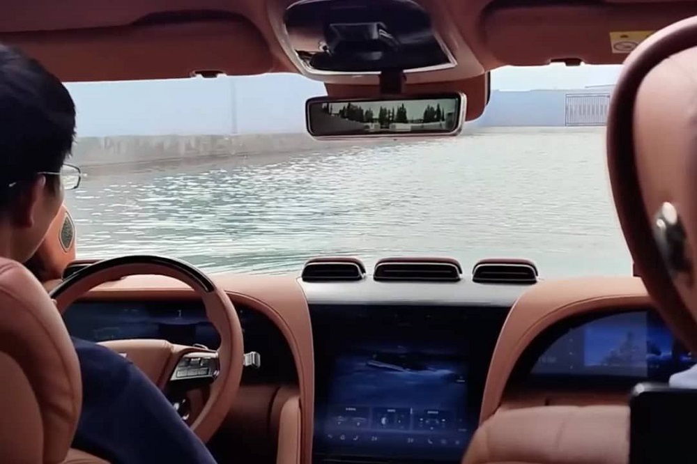 Un Suv anfibio