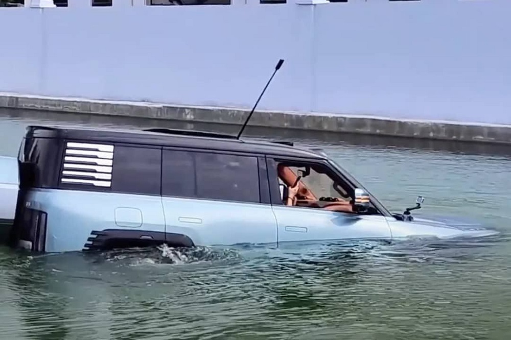 Un Suv anfibio