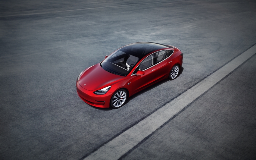 Tesla Model 3 rojo vista aerea