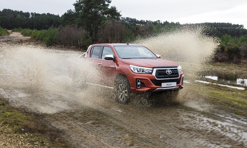 Toyota Hilux Invincible a todo motor
