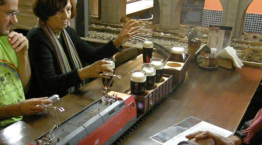 trenes que sirven cerveza