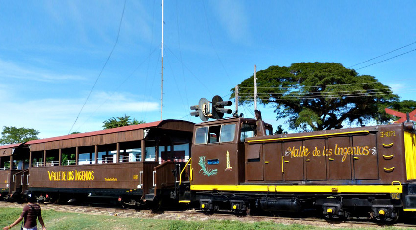 El Valle de los Ingenios se anda en tren