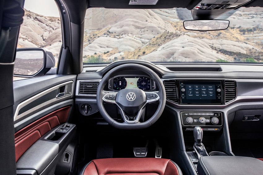 Volkswagen Atlas Cross Sport R-Line Vista interior