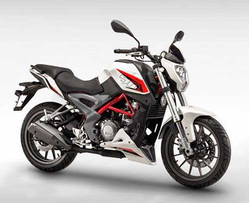 Benelli BN 251 Benelli BN 251. Desnuda, deportiva y ligera