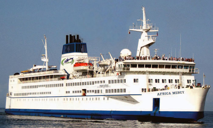 Esperanza de África El barco de los cirujanos