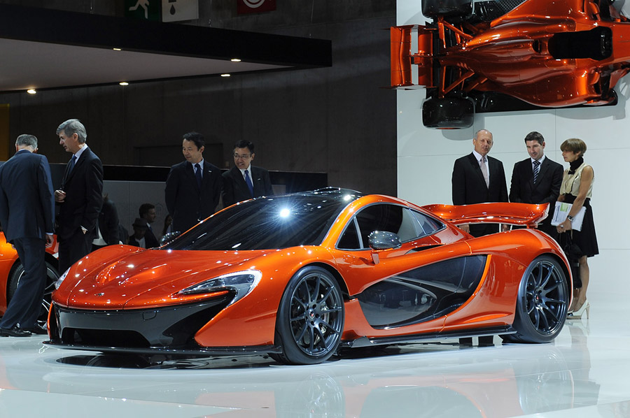 McLaren P1: tecnología de las carreras, para la calle-París 2012