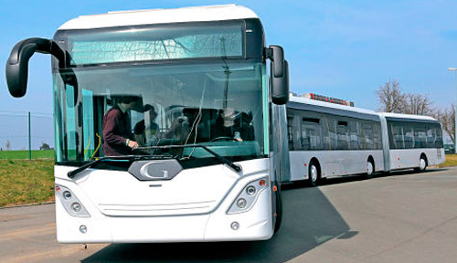 El autobús más largo del mundo llega a Dresde