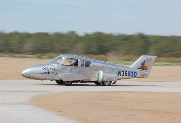 'Spirit of LeMons': un avión transformado en coche legal