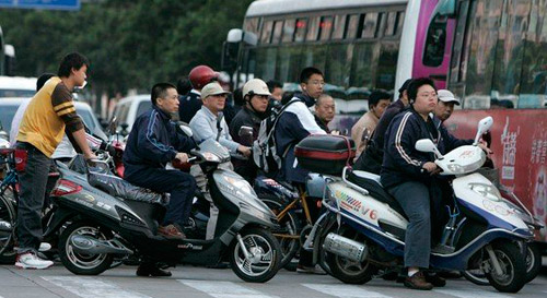 Solución a los atascos chinos, las scooter "al rescate"