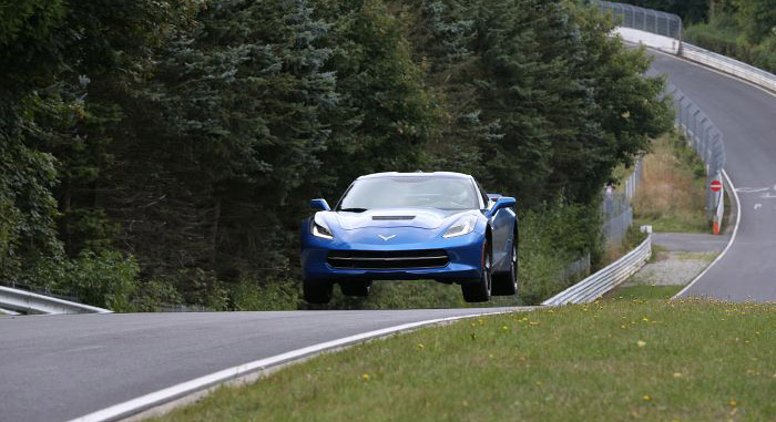 Chevrolet saca a pasear al nuevo Corvette Stingray por Nürburgring