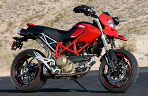 Hypermotard 796 de Ducati. Diversión y comodidad