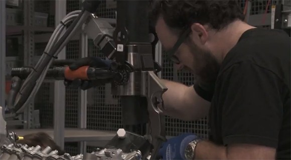 Vídeo: Cómo se fabrica un motor AMG