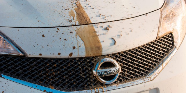 Nissan desarrolla una pintura auto-limpiable