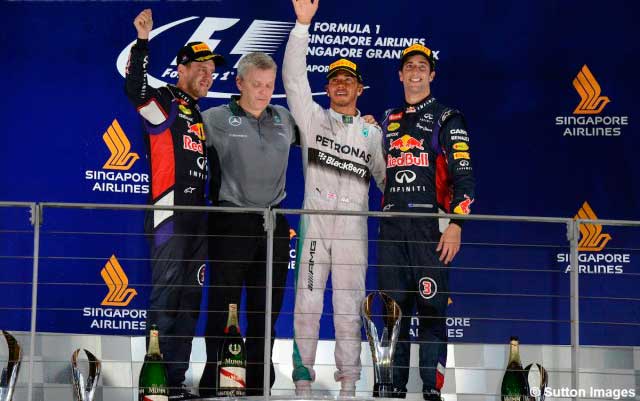 Lewis Hamilton, Sebastian Vettel y Daniel Ricciardo Hamilton brilla con autoridad en Singapur y recupera el liderato del Mundial