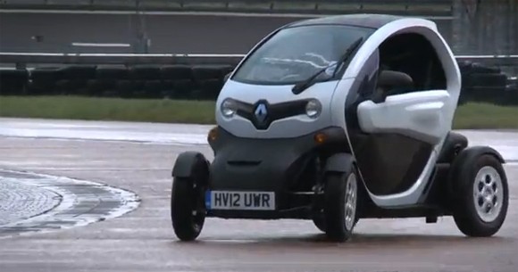 Vídeo: ¿Sabe derrapar el Renault Twizy?