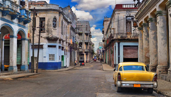 Los taxis de La Habana: un viaje a los años cincuenta