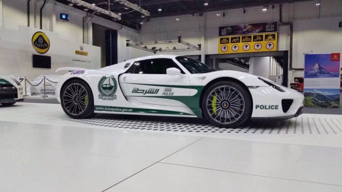 ¿Un Porsche para la policía de Dubai?
