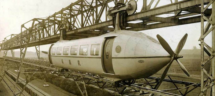 Railplane, el sueño de combinar un tren y un avión