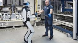 Fábrica de BMW integrará al proceso industrial robots humanoides 