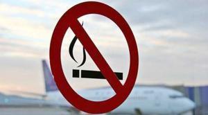 Fumar en los aviones es una prohibición de estricto cumplimiento