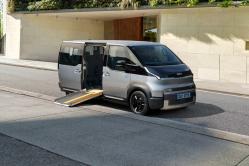 Kia presume nueva Van PV5 WAV Side Entry