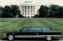 Cadillac Limousine presidencial Del establo al garaje, de la bestia animal a la bestia sobre ruedas