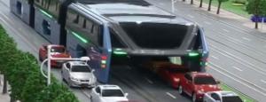 El autobús chino que se salta los atascos ¿podría ser viable?