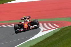 Ferrari en Formula 1 ¿Quién frena más tarde, un Fórmula 1 o una MotoGP?