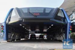 Transit Elevated Bus ¿Recuerdan el autobús chino que circula por encima de los coches? Pues ya es una realidad