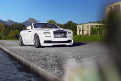 Lujo vs. potencia: Rolls-Royce Dawn roza los 700 CV