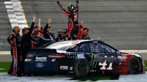 Kurt Busch gana con Chevrolet por primera vez las 500 Millas de Daytona