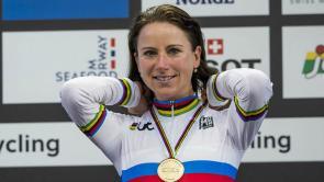 Ciclista holandesa Van Vleuten gana contrarreloj (f) del Mundial de ciclismo