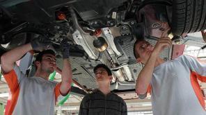 Arreglo de coche 5 partes del auto que se vencen