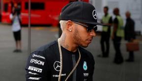 Lewis Hamilton Lewis Hamilton quiere subirse a una MotoGP