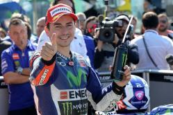 Lorenzo gana con Yamaha Lorenzo gana con Yamaha y Pedrosa con Honda bate a Rossi