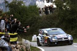 Volkswagen del noruego Andreas Mikkelsen Rally Cataluña 2015: Mikkelsen gana tras accidente de Ogier
