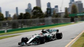 Mercedes busca la solución para volver a ganarle a Ferrari