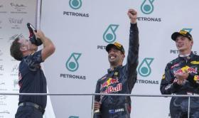 Red Bull hizo el un-dos en Malasia Red Bull se impone en una carrera llena de drama y sorpresas
