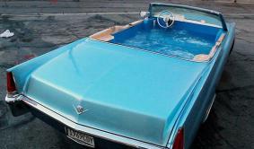 Cadillac Coupe Deville 1969 con Jacuzzi Jacuzzi a 80 km/h
