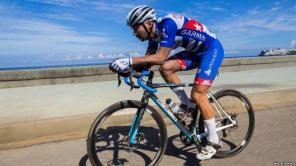 Ciclista austriaco Jacob Zurl Ciclista austriaco cruza Cuba en 58 horas sin parar y marca récord