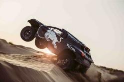 Peugeot 2008 DKR16 5 motivos por los que Peugeot puede ganar el Rally Dakar