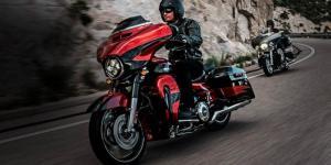 Harley-Davidson CVO Street Glide 2017 Harley-Davidson CVO Street Glide 2017