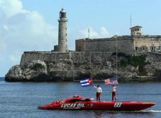 A toda velocidad en el estrecho de la Florida