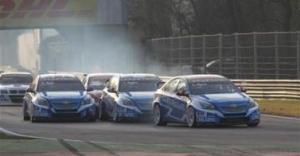 Monza: WTCC 2012 Monza: Muller lidera en el dominio de Chevrolet