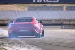 Chris Harris enjuicia al Mercedes-AMG GT Chris Harris enjuicia al Mercedes-AMG GT en Laguna Seca